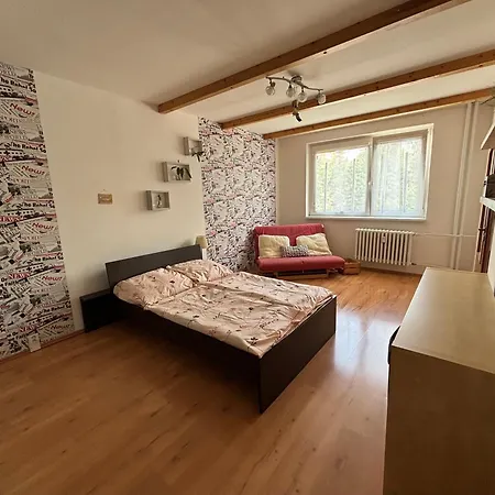 Slnecny Blizko Centra Апартаменты Попрад